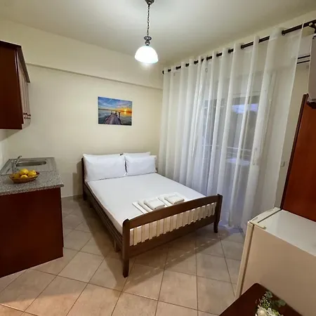 Nevi Apartamento Sarandë